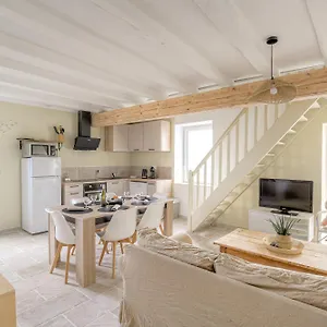 https://new-maison-au-coeur-des-vignes.hotels-rhonealpes.com